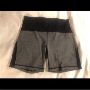 Lululemon shorts size 10